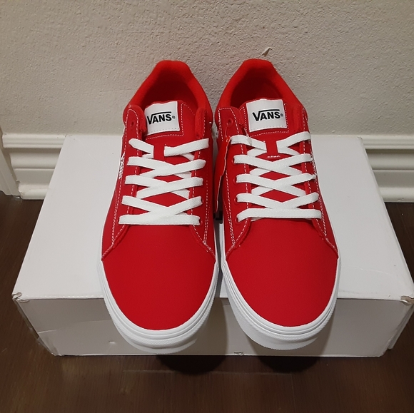 Vans - Picture 2 of 4